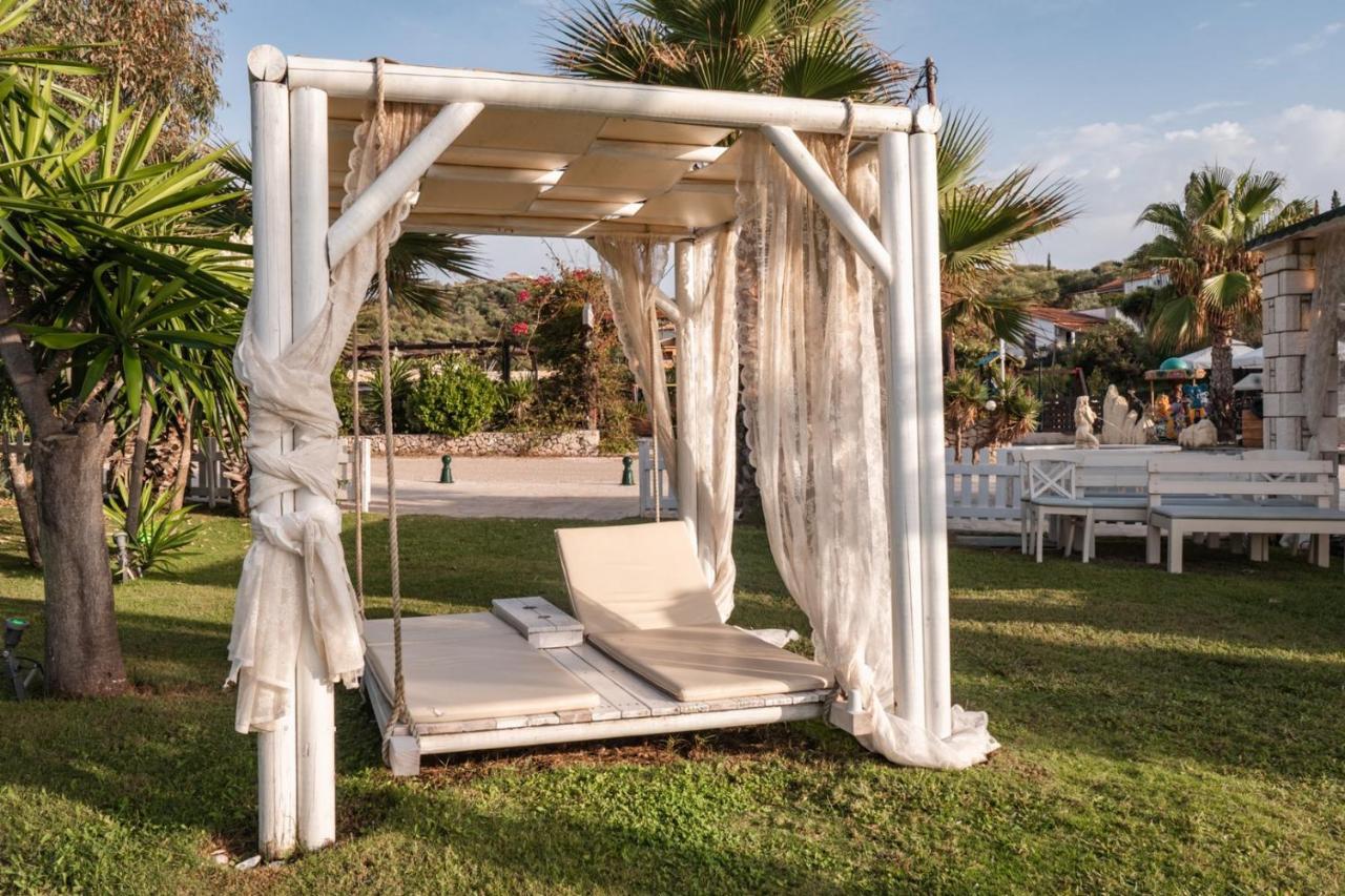 Neptune Sea House - Beachfront Άγιος Σπυρίδωνας Εξωτερικό φωτογραφία